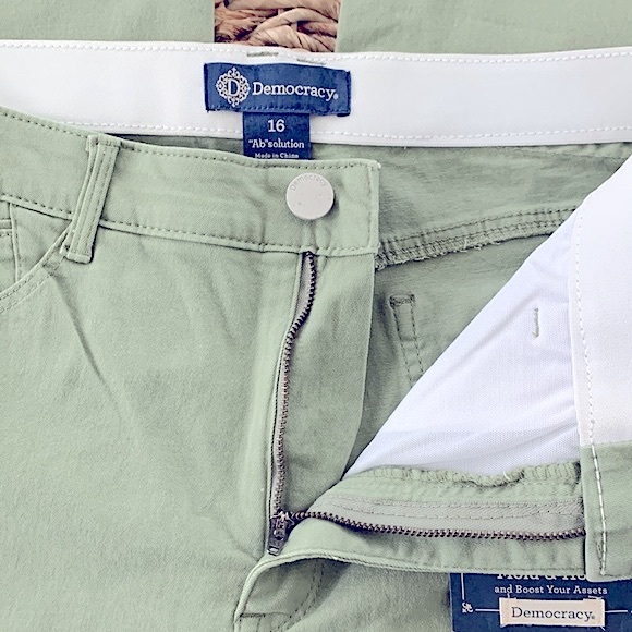 Democracy High Rise Slim Straight Scallop Hem Crop - Picture 11 of 16